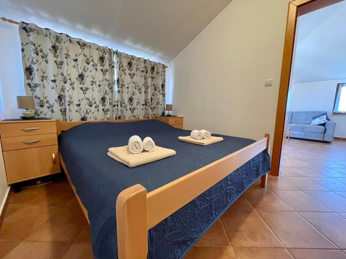 מדולין Apartments Ladonja מראה חיצוני תמונה