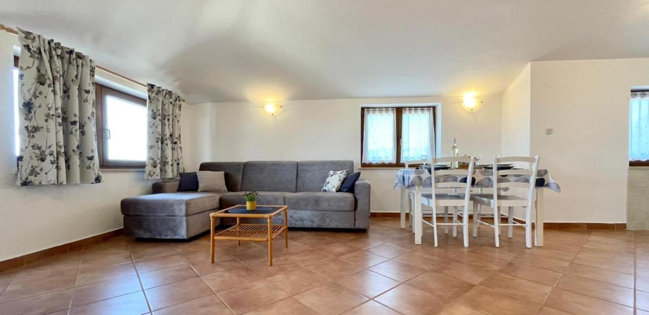 מדולין Apartments Ladonja מראה חיצוני תמונה