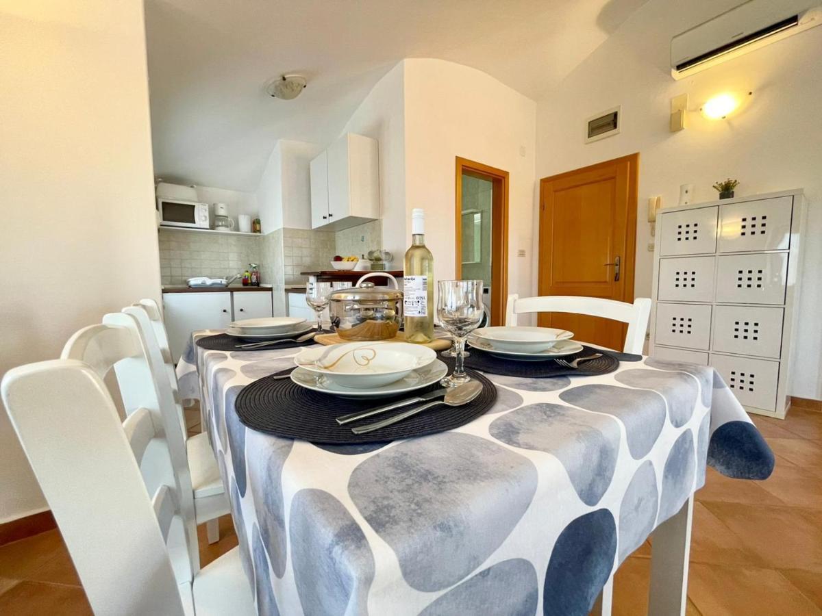 מדולין Apartments Ladonja מראה חיצוני תמונה