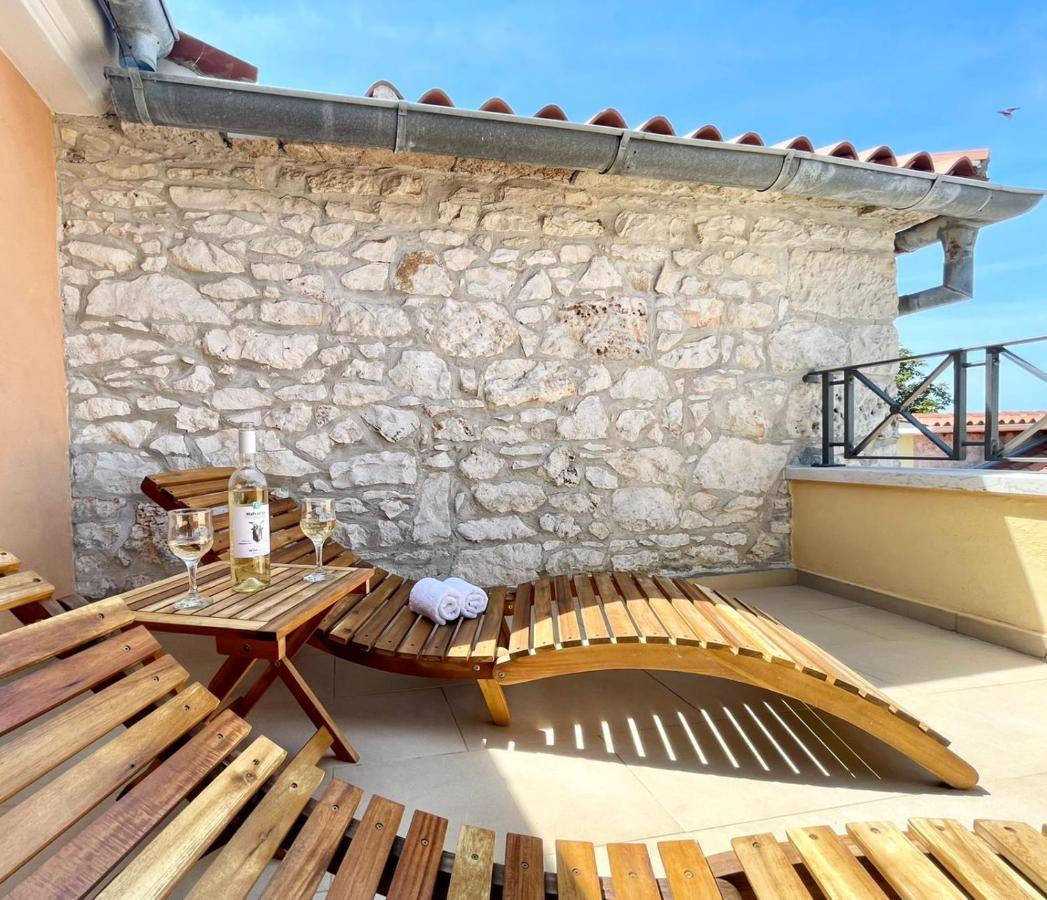 מדולין Apartments Ladonja מראה חיצוני תמונה