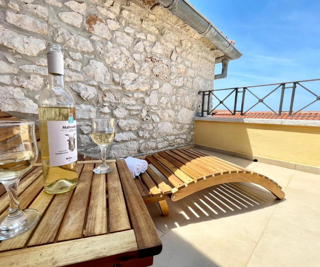 מדולין Apartments Ladonja מראה חיצוני תמונה