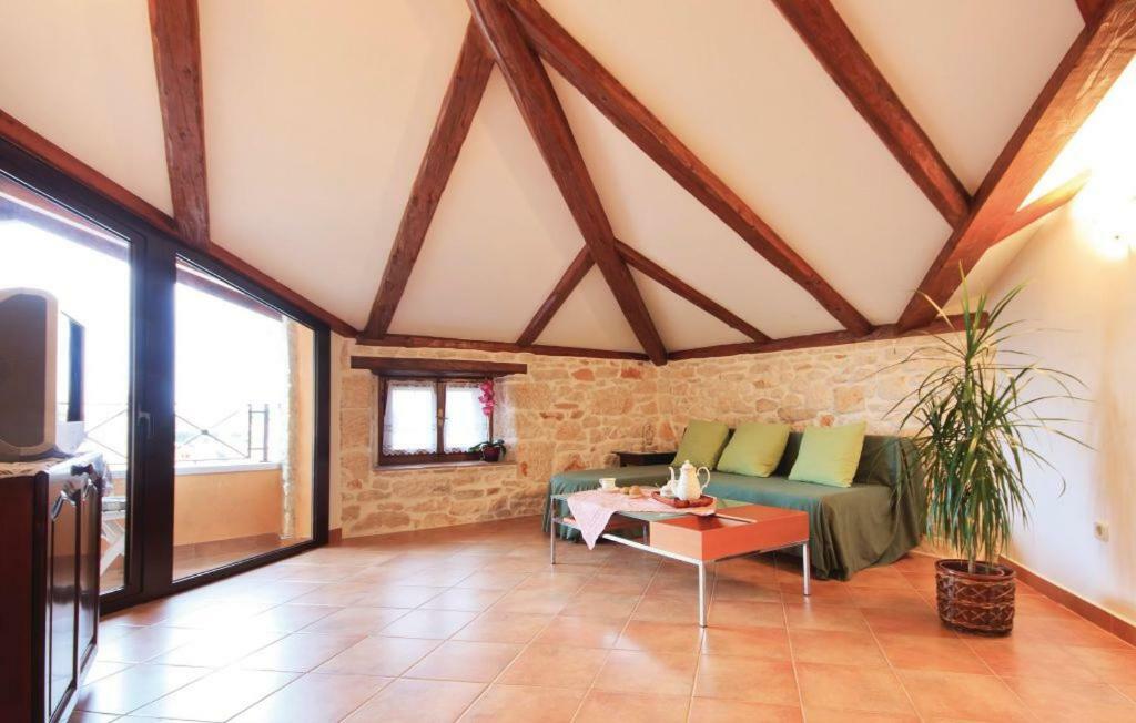 מדולין Apartments Ladonja מראה חיצוני תמונה