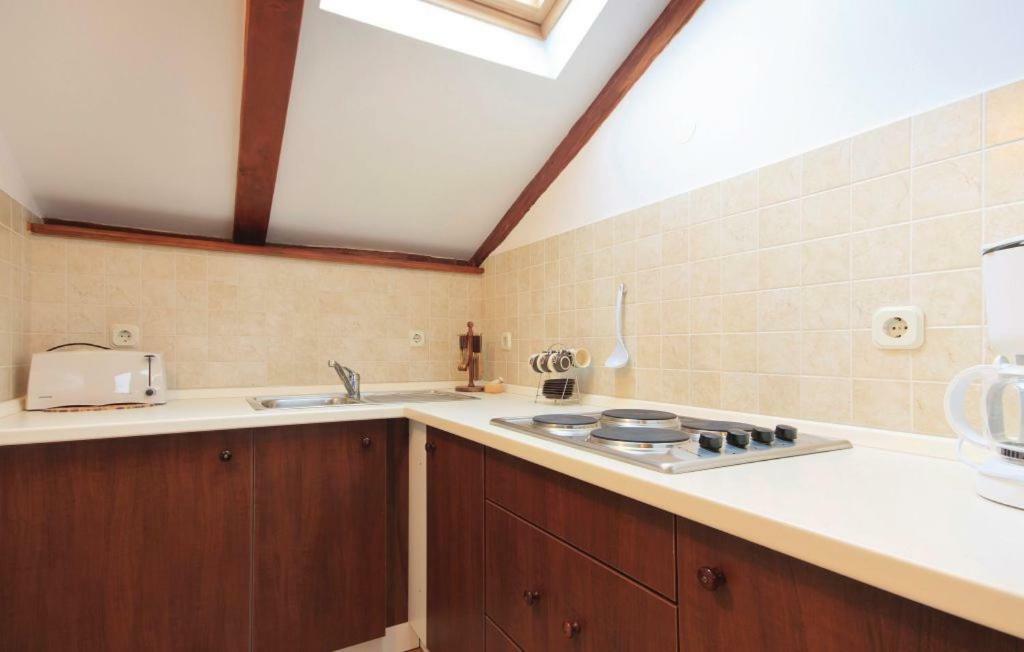 מדולין Apartments Ladonja מראה חיצוני תמונה