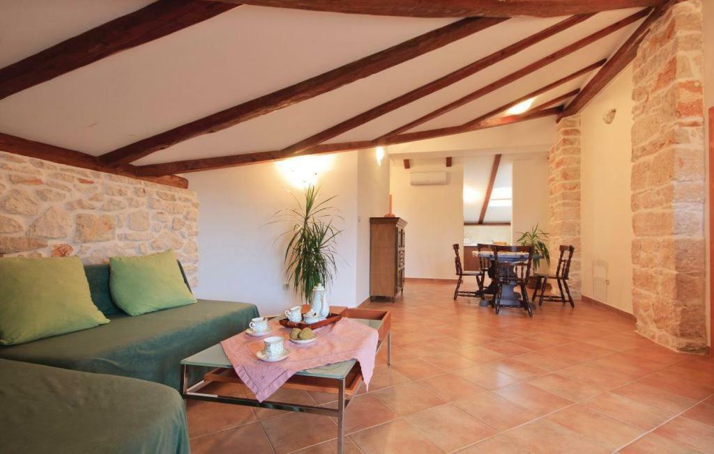מדולין Apartments Ladonja מראה חיצוני תמונה