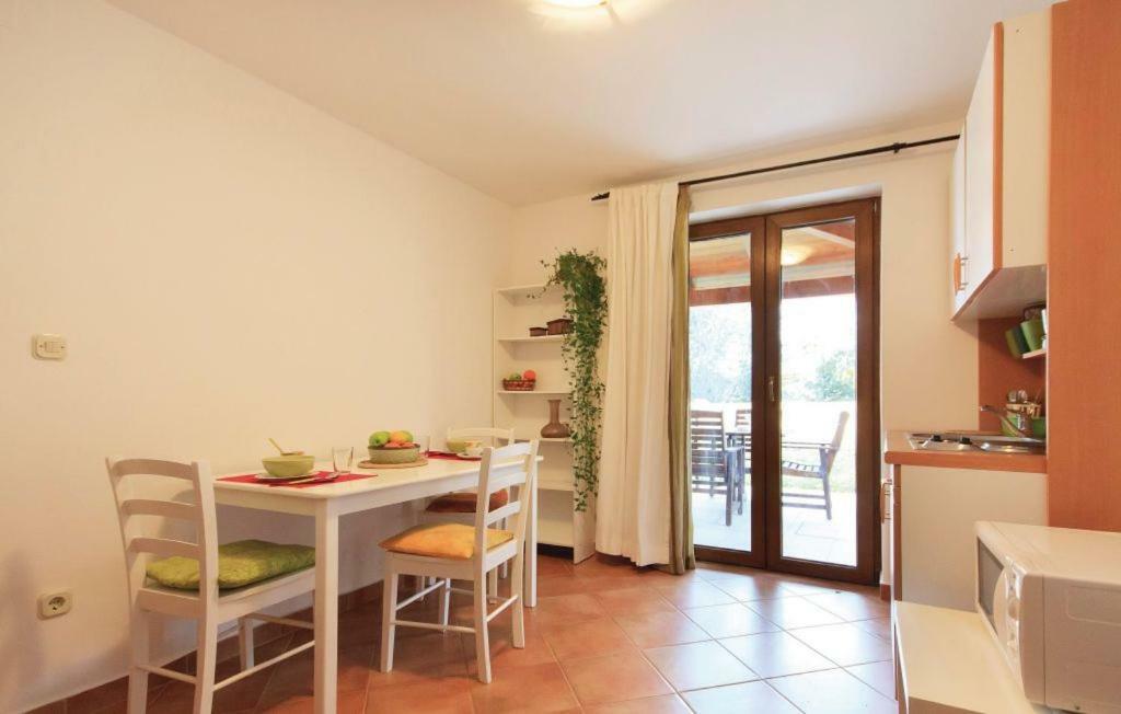 מדולין Apartments Ladonja מראה חיצוני תמונה